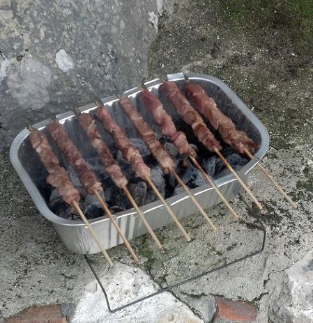 barbecue cuoci arrosticini fai da te.jpg